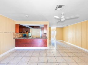 8406 NW 35th St, Coral Springs FL 33065