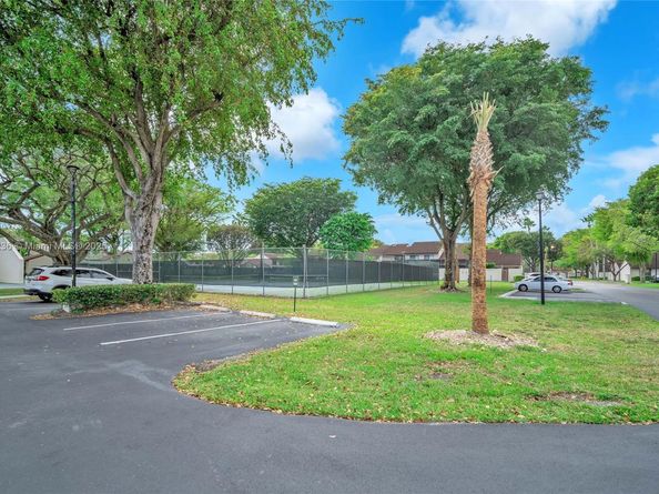 13350 SW 88th Ter B, Miami FL 33186
