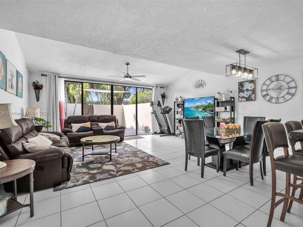 13350 SW 88th Ter B, Miami FL 33186
