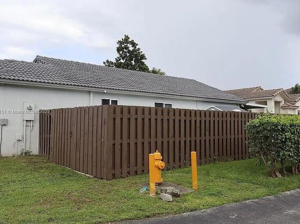 14341 SW 151 Ct, Miami FL 33196