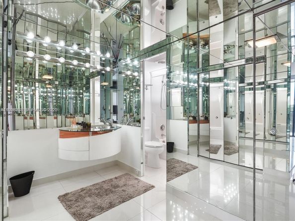 20379 W Country Club Dr 536, Aventura FL 33180