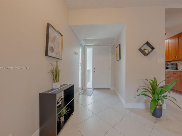 2888 S Carambola Cir S 2079, Coconut Creek FL 33066