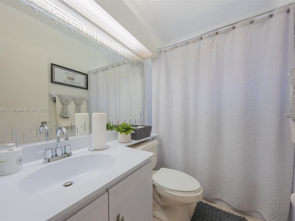 2888 S Carambola Cir S 2079, Coconut Creek FL 33066