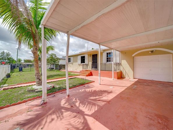 17950 NW 6th Ct, Miami Gardens FL 33169