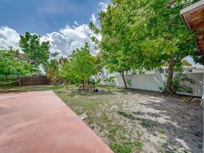 17950 NW 6th Ct, Miami Gardens FL 33169