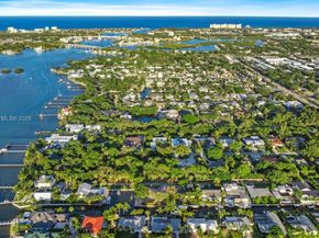 934 Penn Trl, Jupiter FL 33458