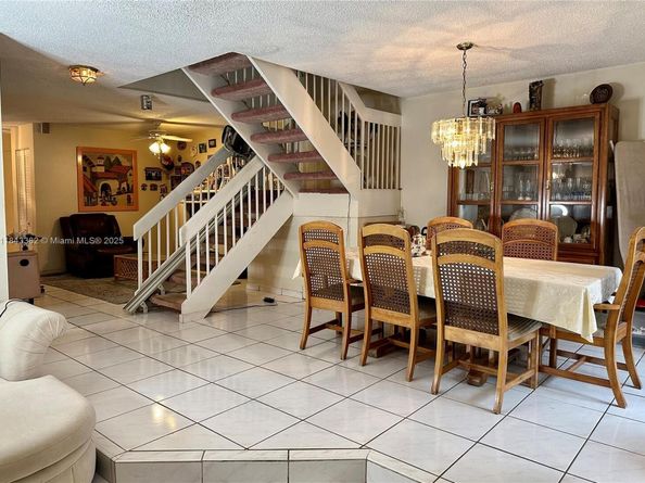 13423 SW 14th Ter, Miami FL 33184