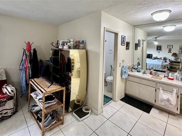 13423 SW 14th Ter, Miami FL 33184