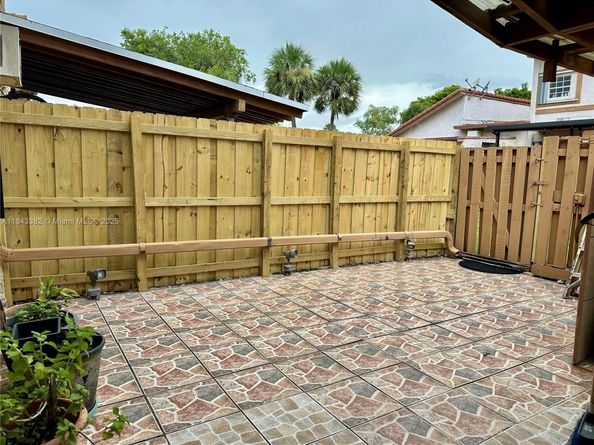 13423 SW 14th Ter, Miami FL 33184