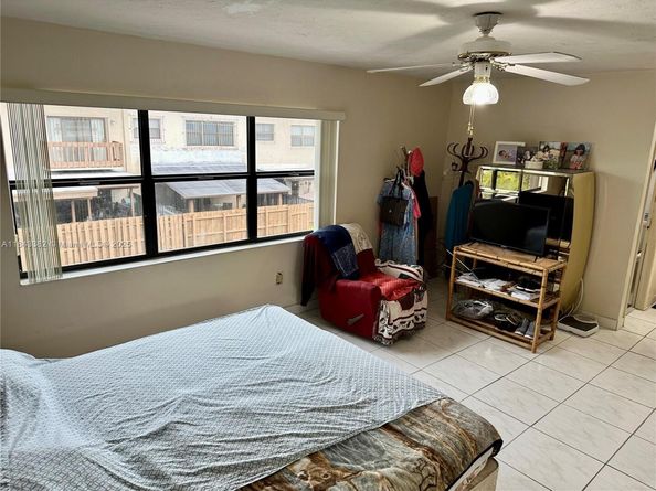 13423 SW 14th Ter, Miami FL 33184