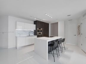 851 NE 1st Ave 4403, Miami FL 33132