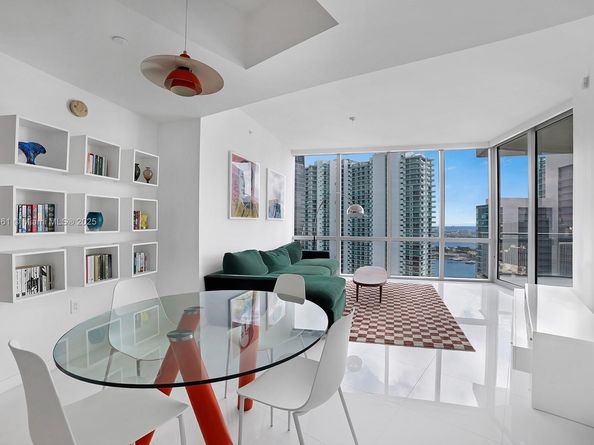 851 NE 1st Ave 4403, Miami FL 33132