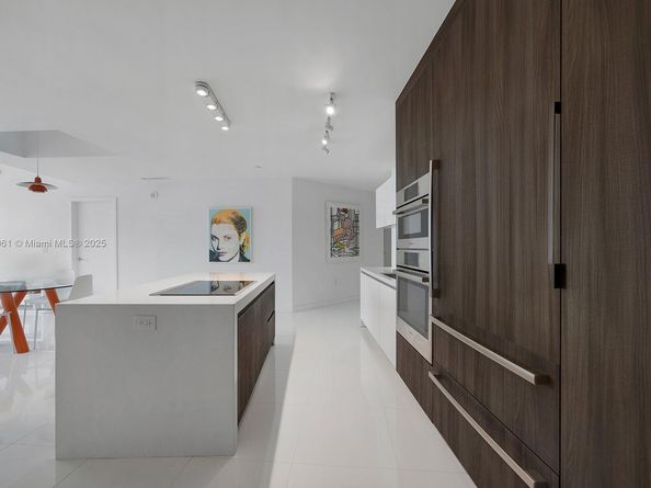 851 NE 1st Ave 4403, Miami FL 33132