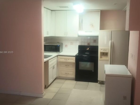 2300 NW 15th Ct, Fort Lauderdale FL 33311