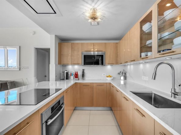 6899 Collins Ave 2403, Miami Beach FL 33141