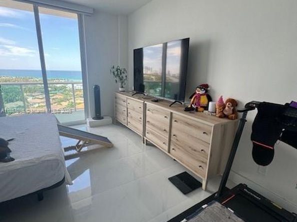 19380 Collins Ave PH20, Sunny Isles Beach FL 33160