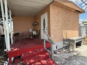 1495 SW 131st AVE, Miami FL 33184