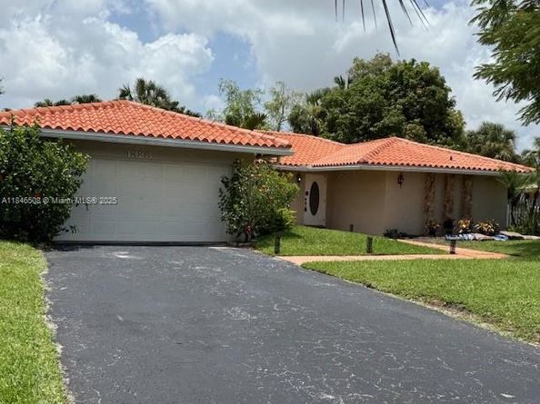 1328 NW 86th Way, Coral Springs FL 33071