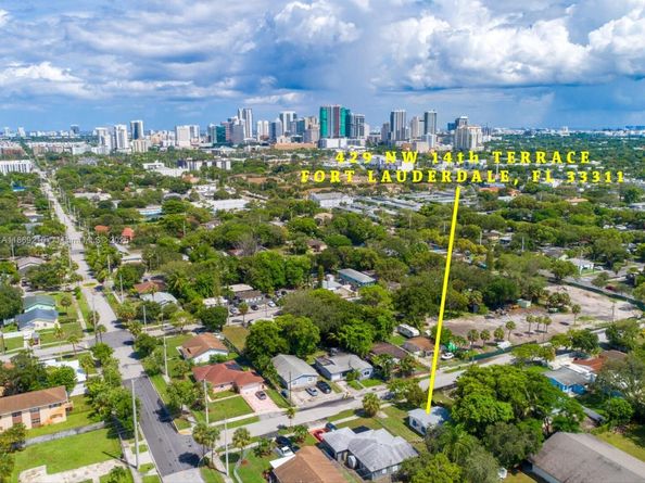 429 NW 14th Ter, Fort Lauderdale FL 33311
