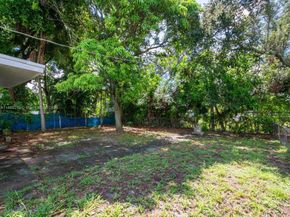 429 NW 14th Ter, Fort Lauderdale FL 33311