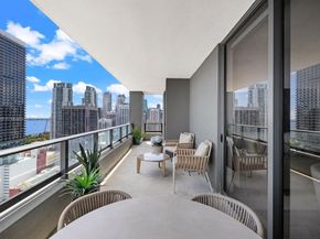 Undisclosed Address #A11921068, Miami FL 33132