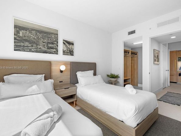 Undisclosed Address #A11921068, Miami FL 33132