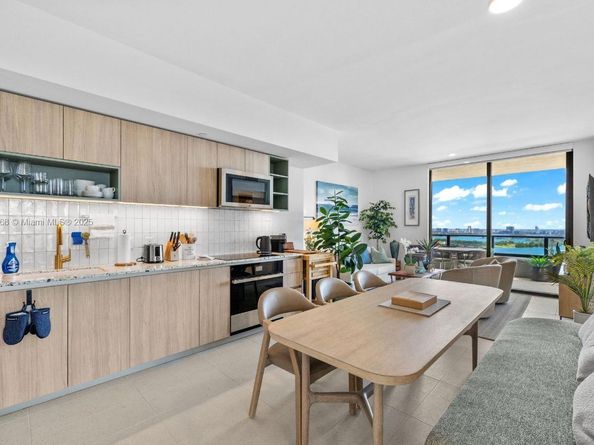 Undisclosed Address #A11921068, Miami FL 33132