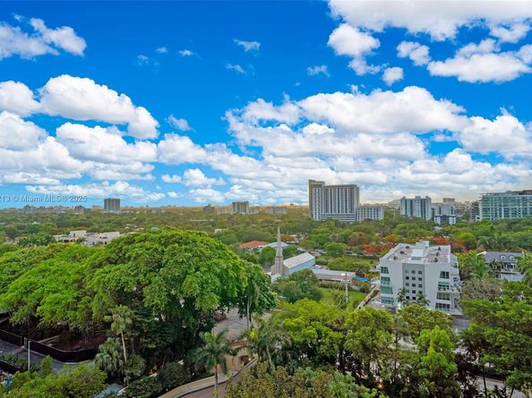 1643 Brickell Ave 1406, Miami FL 33129