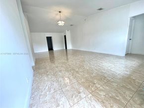 9604 NW 49th St, Sunrise FL 33351