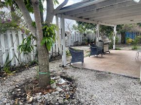 9604 NW 49th St, Sunrise FL 33351