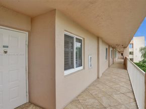 7760 Granville Dr 303, Tamarac FL 33321