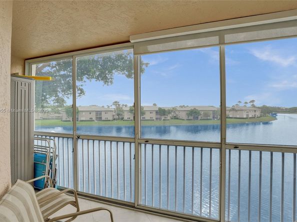 7760 Granville Dr 303, Tamarac FL 33321