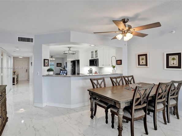7760 Granville Dr 303, Tamarac FL 33321