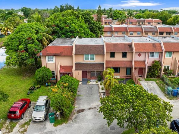 2787 NW 196th St, Miami Gardens FL 33056