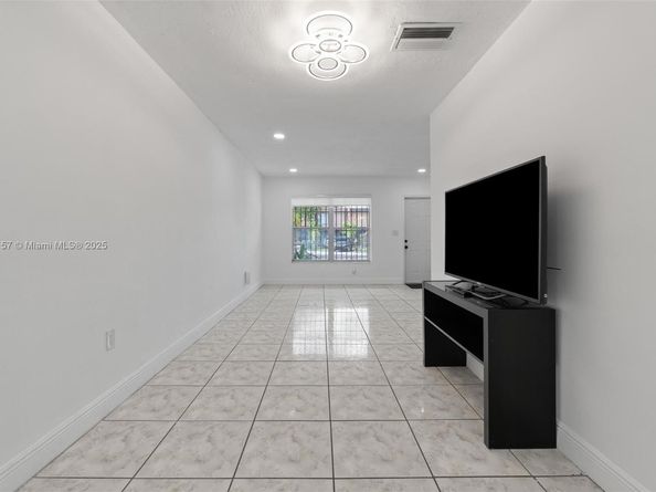 2787 NW 196th St, Miami Gardens FL 33056