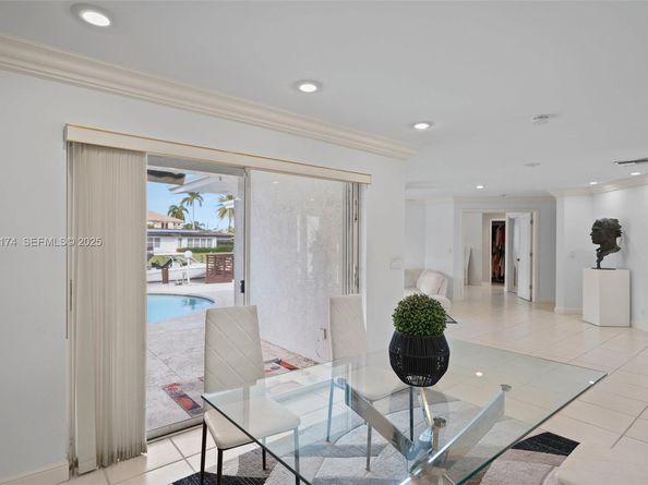 4841 NE 29th Ave, Lighthouse Point FL 33064