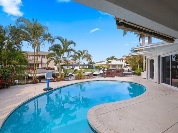 4841 NE 29th Ave, Lighthouse Point FL 33064