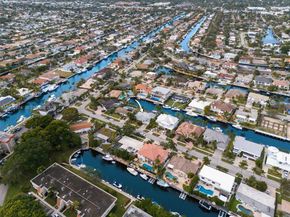 4841 NE 29th Ave, Lighthouse Point FL 33064