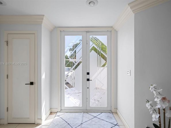 4841 NE 29th Ave, Lighthouse Point FL 33064