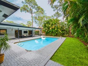 13526 Jonquil Pl, Wellington FL 33414