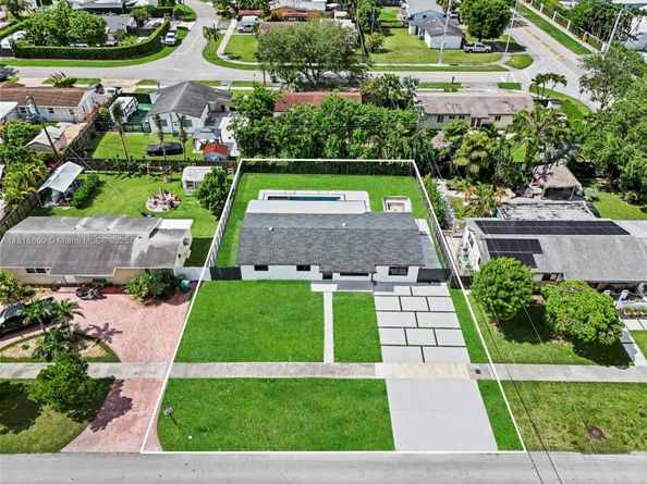 11150 SW 64th St, Miami FL 33173