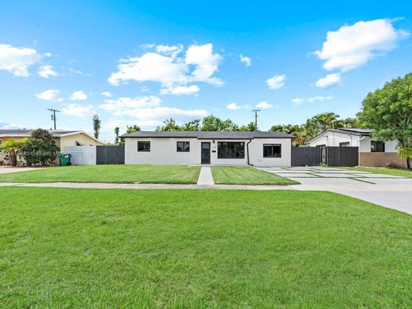 11150 SW 64th St, Miami FL 33173