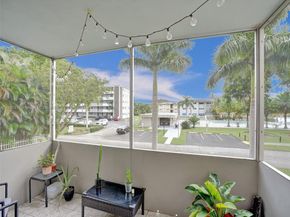 4900 Washington St 203, Hollywood FL 33021