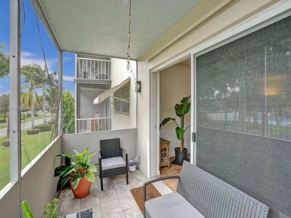 4900 Washington St 203, Hollywood FL 33021