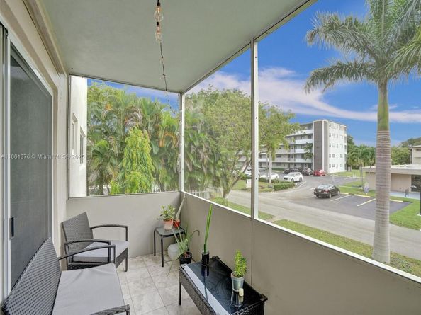 4900 Washington St 203, Hollywood FL 33021