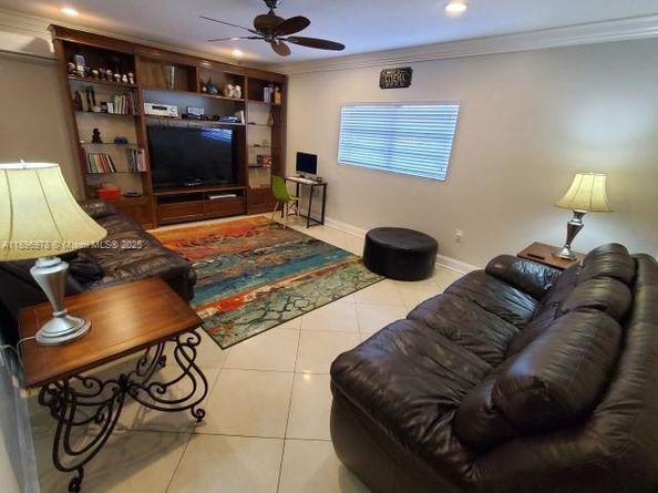 12910 SW 117th St, Miami FL 33186