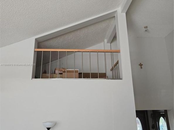 12910 SW 117th St, Miami FL 33186