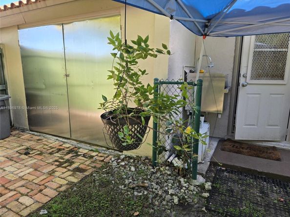 12910 SW 117th St, Miami FL 33186