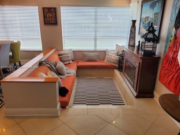12910 SW 117th St, Miami FL 33186