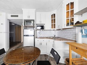 19201 Collins Ave 511, Sunny Isles Beach FL 33160